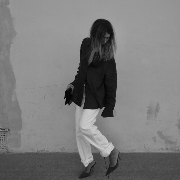 MEET IVANA REVIC - Picture 4 of 7